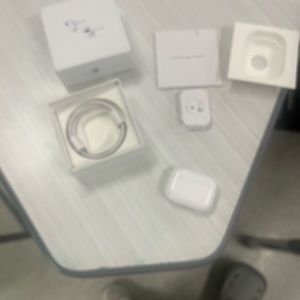 Apple White Earbud Headphones